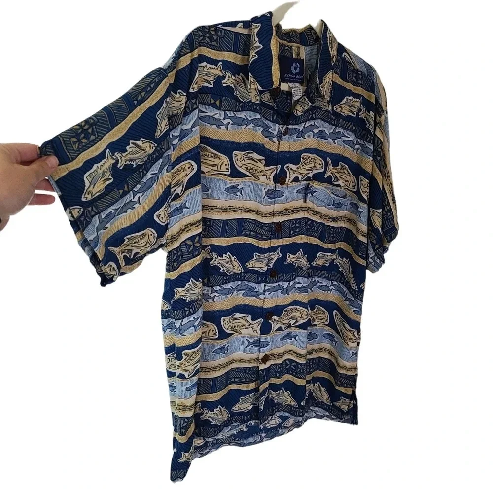 Mango‎ Moon vintage men's Hawaiian button down rayon fish shirt top size Medium